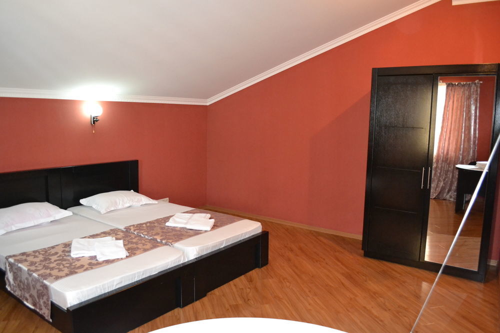 Your House In Tbilisi Exterior foto